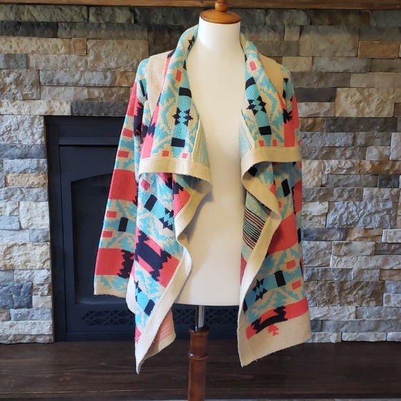 Aztec cardigan sweater - Picture 2 of 6